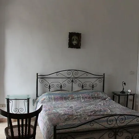 Sarparea 아파트